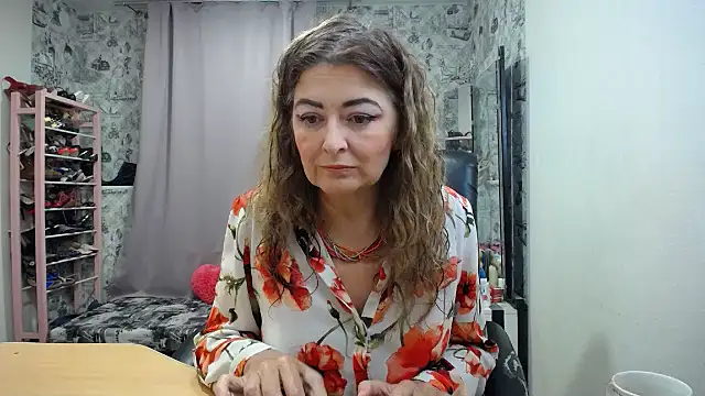 Helen1974 online show from June 2, 2026, 10:12 pm