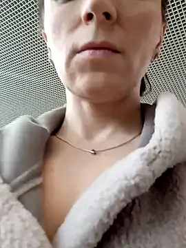 Brilliant-Queen1 online show from February 27, 2025, 12:43 am