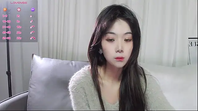 Snapshot of Duludulu_007 chatting on April 24, 2026, 12:57 am Duludulu 007 online show from April 24, 2026, 12:57 am