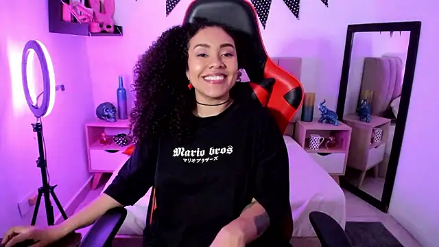 Snapshot of Zoe_Gruber chatting on December 2, 2024, 2:42 am Zoe Gruber online show from December 2, 2024, 2:42 am