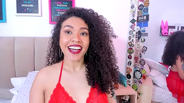 Snapshot of Zoe_Gruber chatting on February 21, 2025, 5:46 am Zoe Gruber online show from February 21, 2025, 5:46 am