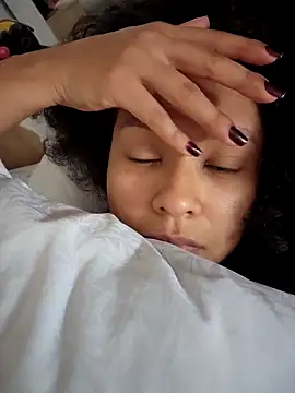 Snapshot of Zoe_Gruber chatting on October 3, 2025, 7:44 pm Zoe Gruber online show from October 3, 2025, 7:44 pm