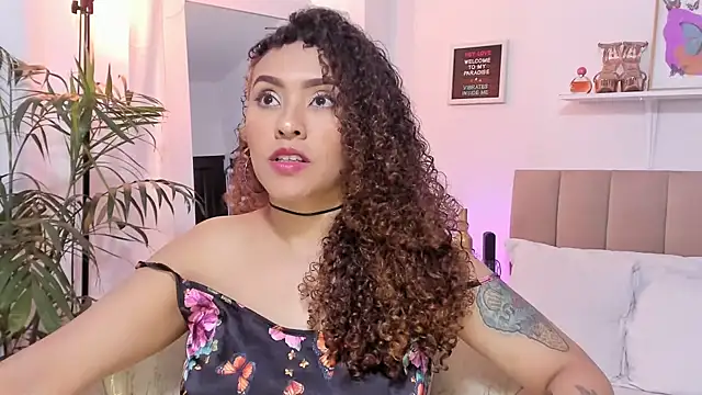 Snapshot of Zoe_Gruber chatting on November 21, 2025, 9:24 pm Zoe Gruber online show from November 21, 2025, 9:24 pm