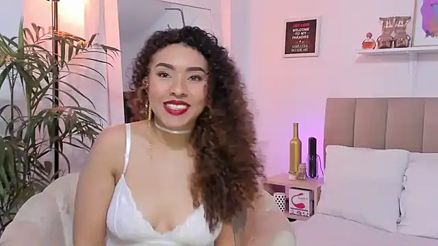 Snapshot of Zoe_Gruber chatting on November 22, 2025, 10:31 pm Zoe Gruber online show from November 22, 2025, 10:31 pm