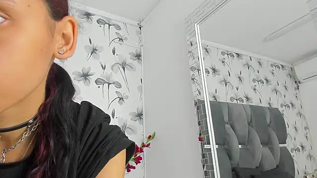 Snapshot of Ehotloveaxxx chatting on November 4, 2025, 1:21 pm Ehotloveaxxx online show from November 4, 2025, 1:21 pm