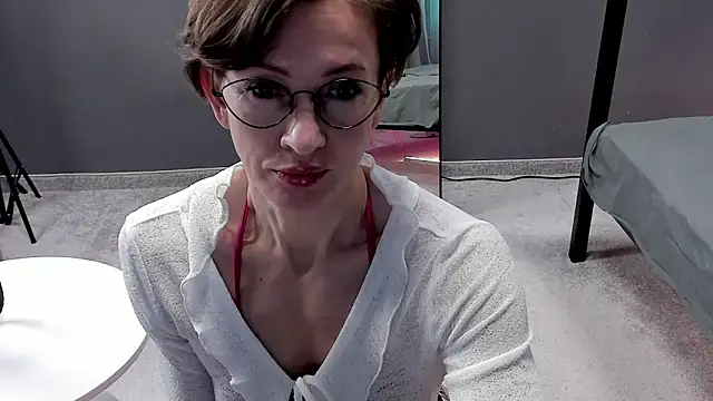 Dorothy Meyer online show from March 13, 2026, 9:54 pm