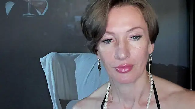 Dorothy Meyer online show from July 6, 2026, 4:09 am