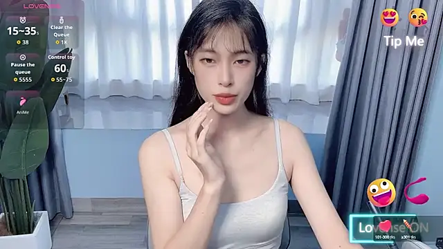 Snapshot of Aurora_99 chatting on September 29, 2025, 11:53 pm Aurora 99 online show from September 29, 2025, 11:53 pm