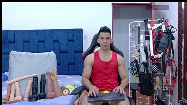 Snapshot of JoseRumbero26 chatting on May 7, 2026, 1:44 am JoseRumbero26 online show from May 7, 2026, 1:44 am