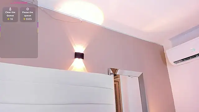 Lilly 2809  online show from February 22, 2026, 4:46 am