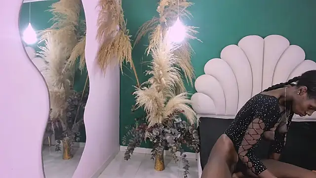 bonieklent online show from February 16, 2025, 3:47 am