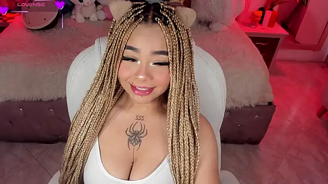 conny  curly online show from March 9, 2025, 1:26 pm