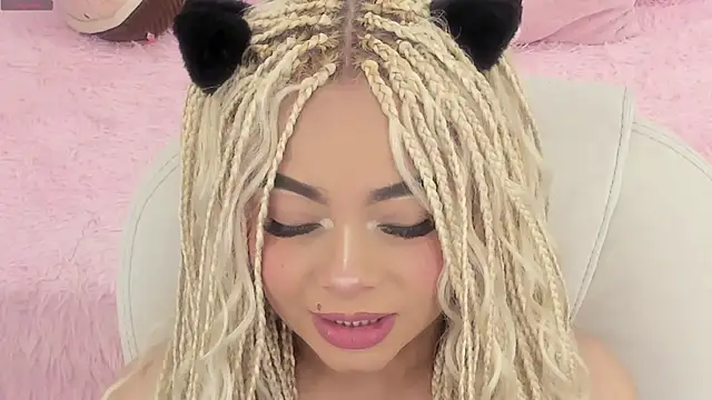 conny  curly online show from July 3, 2026, 12:44 pm