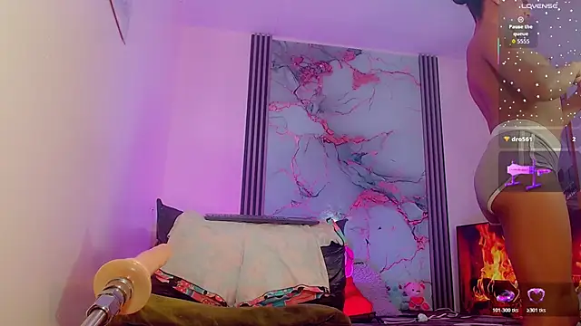  ChanellR  online show from November 7, 2025, 11:21 am