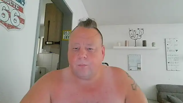 pimmelmann3 online show from June 12, 2026, 10:25 am