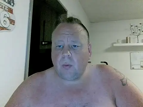 pimmelmann3 online show from June 14, 2026, 9:06 pm