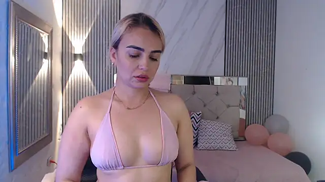 ashley  tylor online show from May 18, 2026, 4:07 am