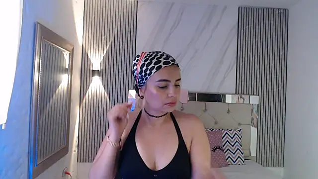 ashley  tylor online show from June 19, 2026, 4:55 pm