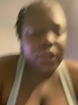 fantasygyal online show from May 31, 2026, 3:47 am
