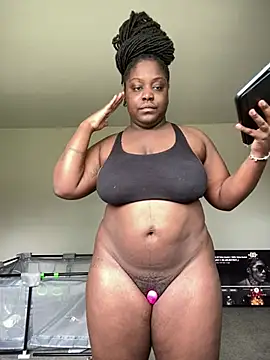 fantasygyal online show from July 9, 2026, 5:28 pm