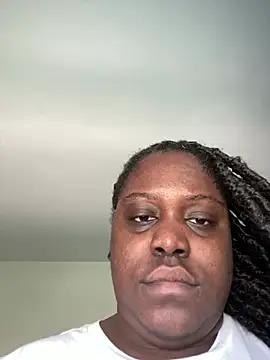 fantasygyal online show from July 14, 2026, 4:56 pm