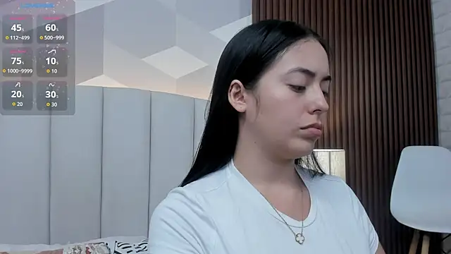 Julietasantos   online show from March 13, 2026, 6:36 pm