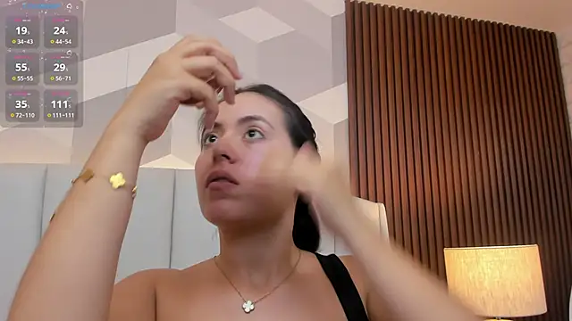 Snapshot of Julietasantos__ chatting on June 9, 2026, 6:41 pm Julietasantos online show from June 9, 2026, 6:41 pm