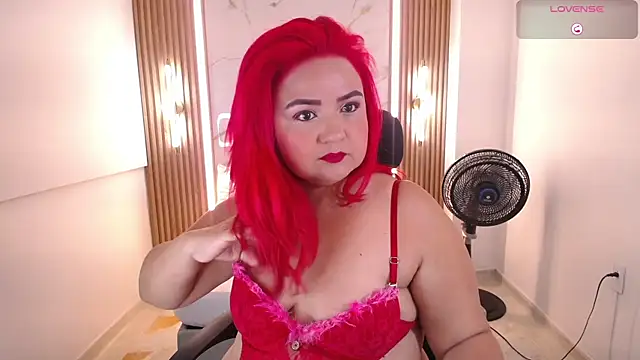 Snapshot of Mariana_Rojas chatting on May 7, 2026, 5:13 am Mariana Rojas online show from May 7, 2026, 5:13 am