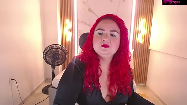 Snapshot of Mariana_Rojas chatting on May 30, 2026, 5:04 am Mariana Rojas online show from May 30, 2026, 5:04 am