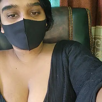 Snapshot of Kotha_-Moni chatting on November 4, 2025, 4:11 am Kotha -Moni online show from November 4, 2025, 4:11 am