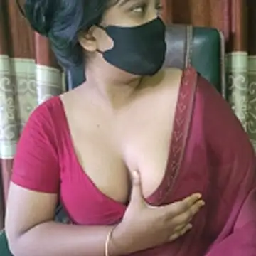 Snapshot of Kotha_-Moni chatting on November 16, 2025, 1:22 am Kotha -Moni online show from November 16, 2025, 1:22 am