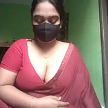 Snapshot of Kotha_-Moni chatting on November 25, 2025, 12:43 am Kotha -Moni online show from November 25, 2025, 12:43 am