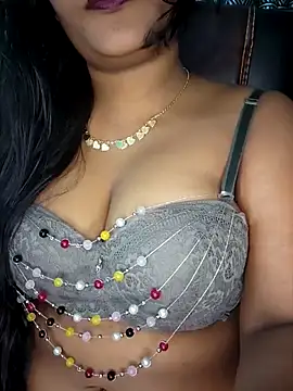 Snapshot of Kotha_-Moni chatting on May 6, 2026, 3:17 pm Kotha -Moni online show from May 6, 2026, 3:17 pm