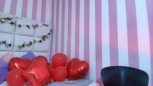 Carolina hernandez22 online show from February 14, 2025, 12:25 pm