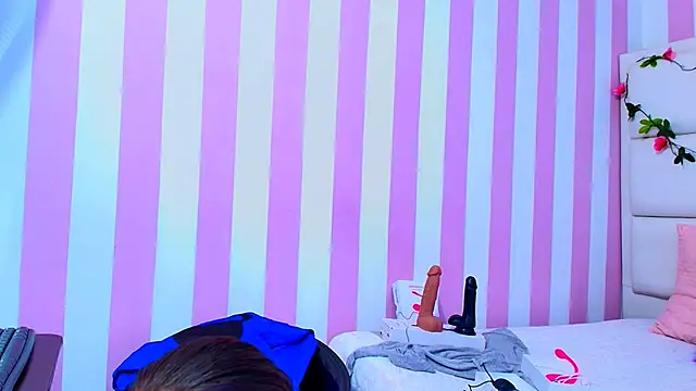 Carolina hernandez22 online show from February 27, 2025, 3:48 pm