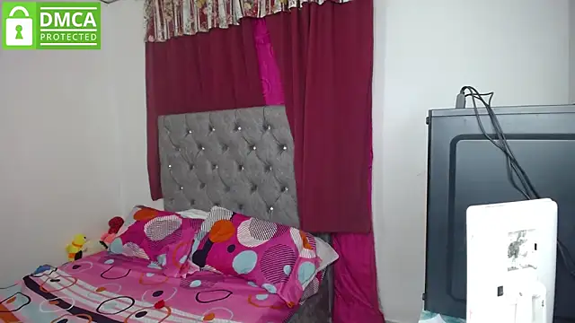 susana2523 online show from June 15, 2026, 3:53 am