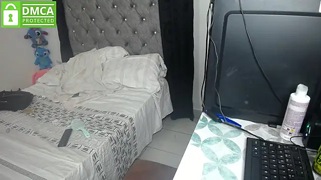Snapshot of susana2523 chatting on July 5, 2026, 2:40 am susana2523 online show from July 5, 2026, 2:40 am
