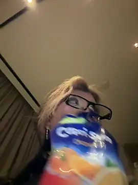 jackelinuh online show from February 7, 2026, 12:03 am