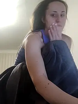 Snapshot of emeli_moon chatting on February 28, 2025, 6:52 pm emeli moon online show from February 28, 2025, 6:52 pm