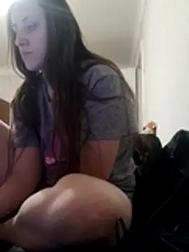 Snapshot of emeli_moon chatting on January 11, 2026, 7:30 pm emeli moon online show from January 11, 2026, 7:30 pm