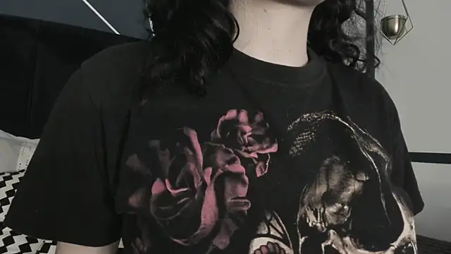 Snapshot of Adeelinee chatting on January 28, 2025, 7:42 pm Adeelinee online show from January 28, 2025, 7:42 pm