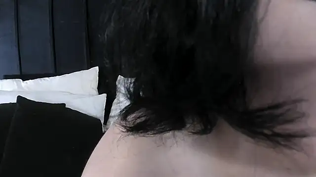 Snapshot of Adeelinee chatting on March 22, 2025, 10:59 pm Adeelinee online show from March 22, 2025, 10:59 pm