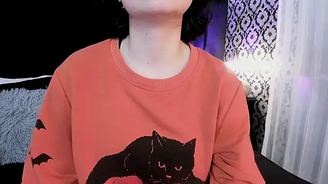 Snapshot of Adeelinee chatting on October 2, 2025, 7:54 pm Adeelinee online show from October 2, 2025, 7:54 pm