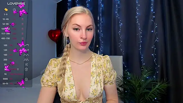 Snapshot of Kimmy_powell chatting on September 18, 2025, 3:30 am Kimmy powell online show from September 18, 2025, 3:30 am