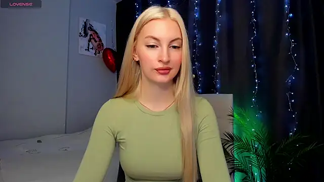 Snapshot of Kimmy_powell chatting on October 4, 2025, 3:59 am Kimmy powell online show from October 4, 2025, 3:59 am