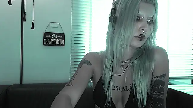 Snapshot of god_x_girl chatting on May 15, 2026, 10:50 pm god x girl online show from May 15, 2026, 10:50 pm