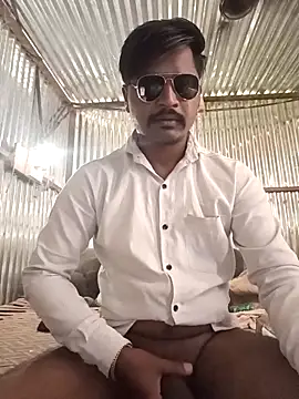 Snapshot of Kartik_bbc_indian chatting on April 12, 2026, 5:34 am Kartik bbc indian online show from April 12, 2026, 5:34 am