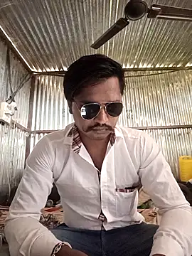 Snapshot of Kartik_bbc_indian chatting on May 3, 2026, 4:07 am Kartik bbc indian online show from May 3, 2026, 4:07 am