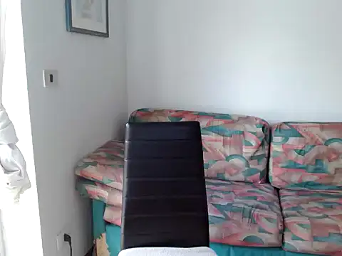 Snapshot of danasantoreal chatting on September 14, 2025, 8:02 am danasantoreal online show from September 14, 2025, 8:02 am