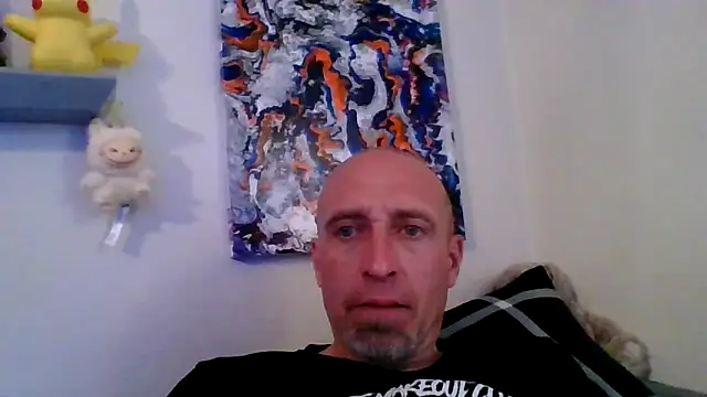 El Gizmo online show from April 24, 2026, 1:52 am